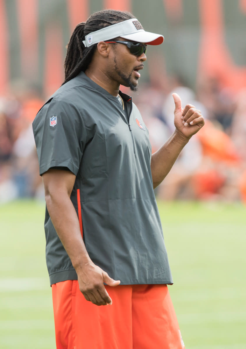 Former Browns kick returner Josh Cribbs coaches during training camp at the Browns Training Complex in 2018.
