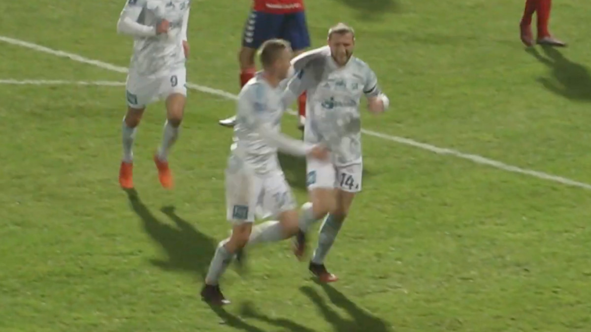 Danish soccer player Nicolai Geertsen scores great goal (video