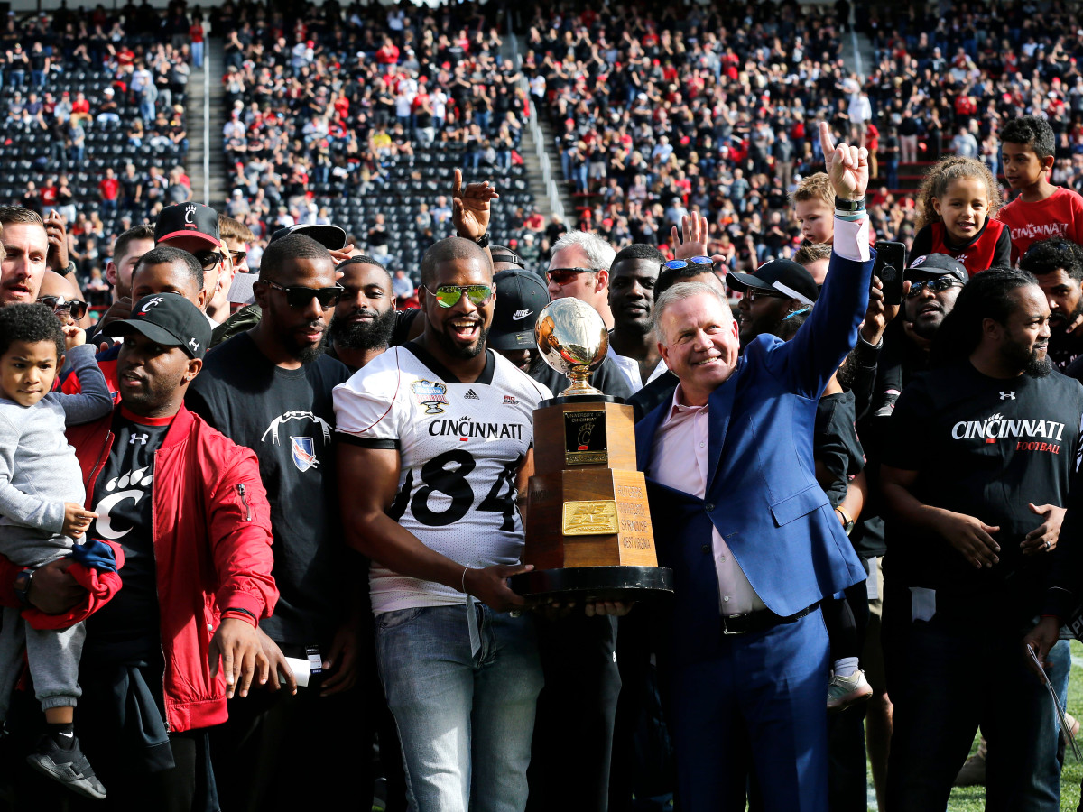 brian-kelly-bearcats