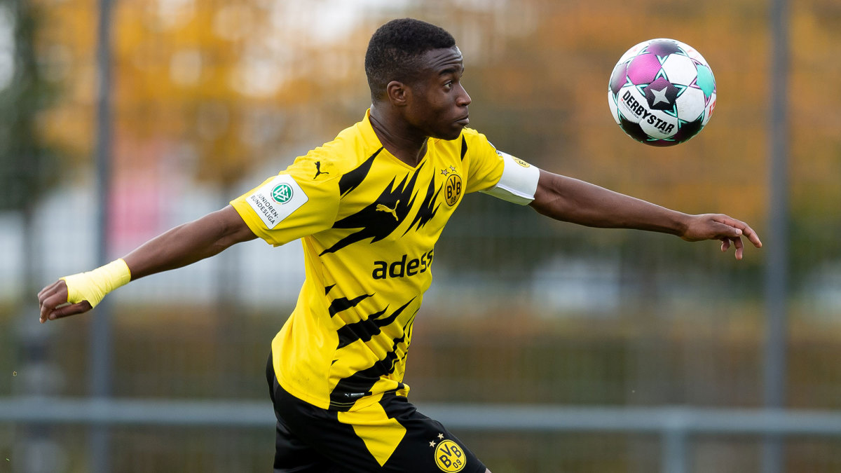 Youssoufa Moukoko can play for Dortmund once he turns 16