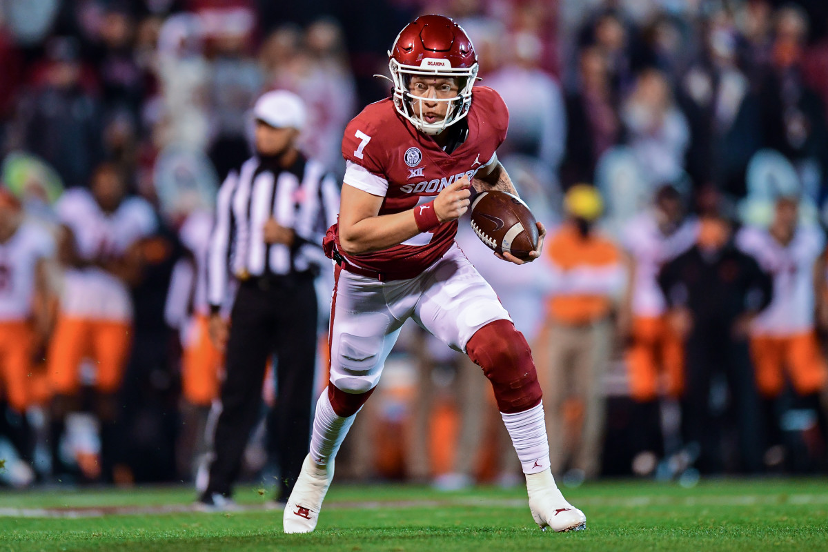 Spencer Rattler Projected As No 2 Qb No 9 Overall Pick In 2022 Nfl Draft By Si S Draft Bible Sports Illustrated Oklahoma Sooners News Analysis And More