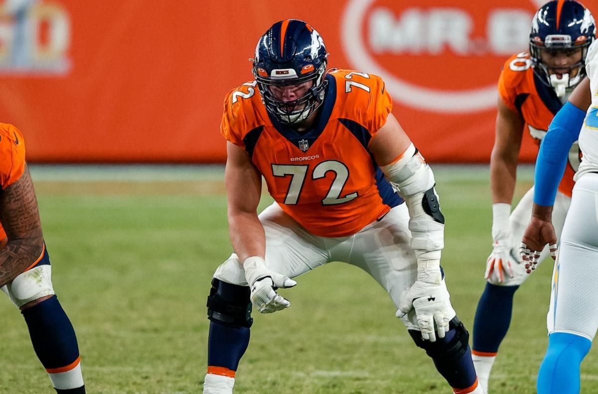 Denver Broncos offensive tackle Garett Bolles (72) in the fourth quarter against the Los Angeles Chargers at Empower Field at Mile High.
