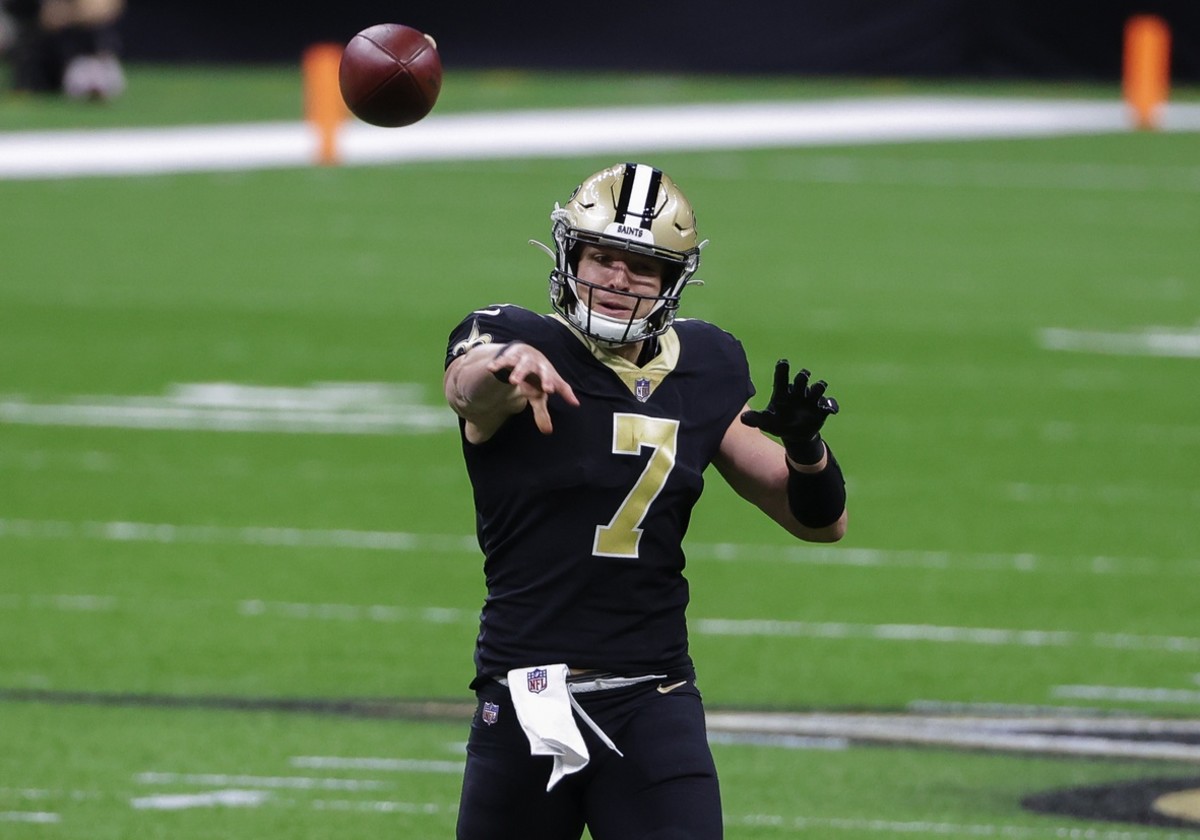 Nov 22, 2020; New Orleans, Louisiana, USA; New Orleans Saints quarterback Taysom Hill (7) throws against the Atlanta Falcons during the first quarter at the Mercedes-Benz Superdome. Mandatory Credit: Derick E. Hingle-USA TODAY 
