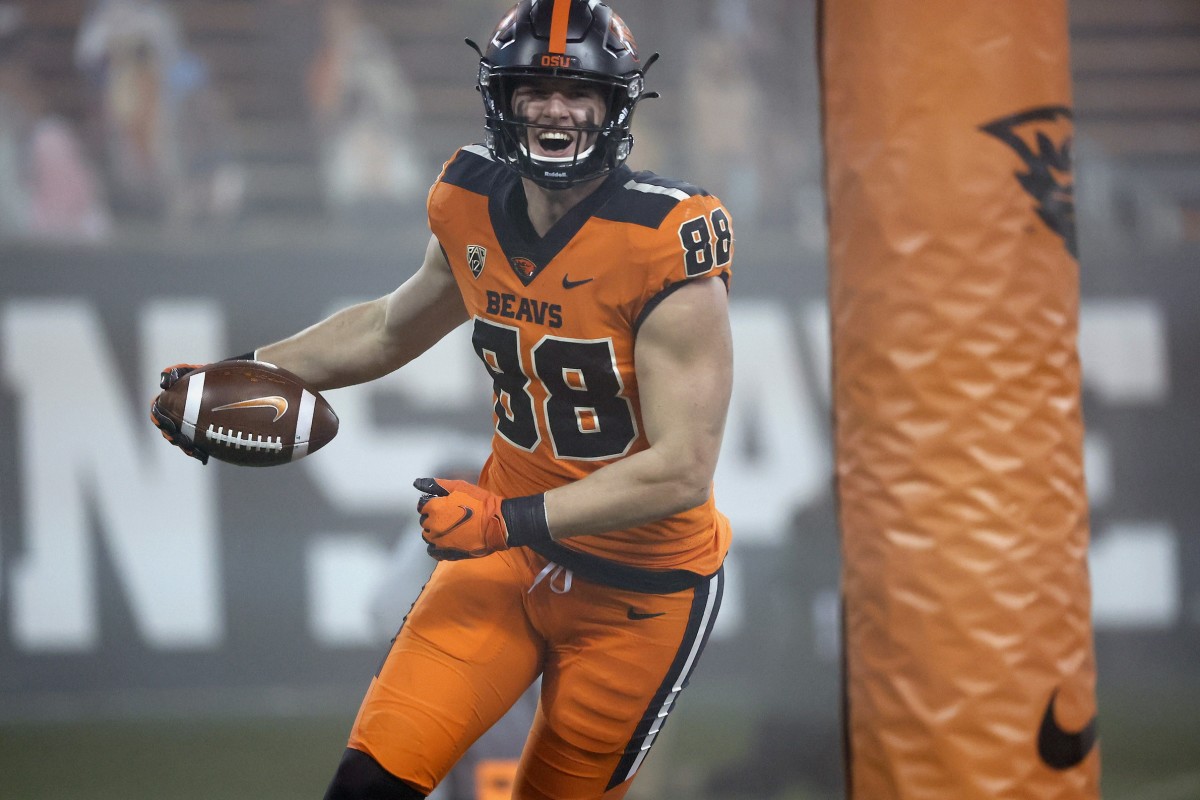 Nov 27, 2020; Corvallis, Oregon, USA; Oregon State Beavers tight end Luke Musgrave (88) celebrates after scoring a touchdown against the Oregon Ducks during the second half at Reser Stadium.