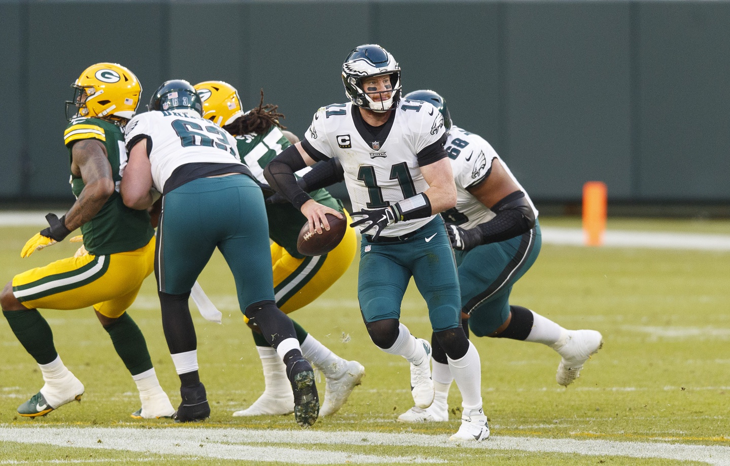 Howie Roseman recruiting help from Zach Ertz to try to keep Carson Wentz