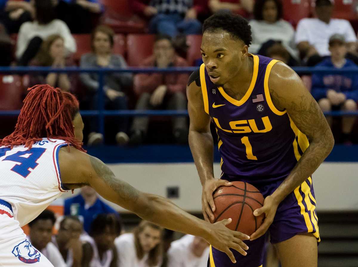Lsu Basketball Catches Fire From Three In 86 55 Win Over Louisiana Tech Sports Illustrated Lsu Tigers News Analysis And More