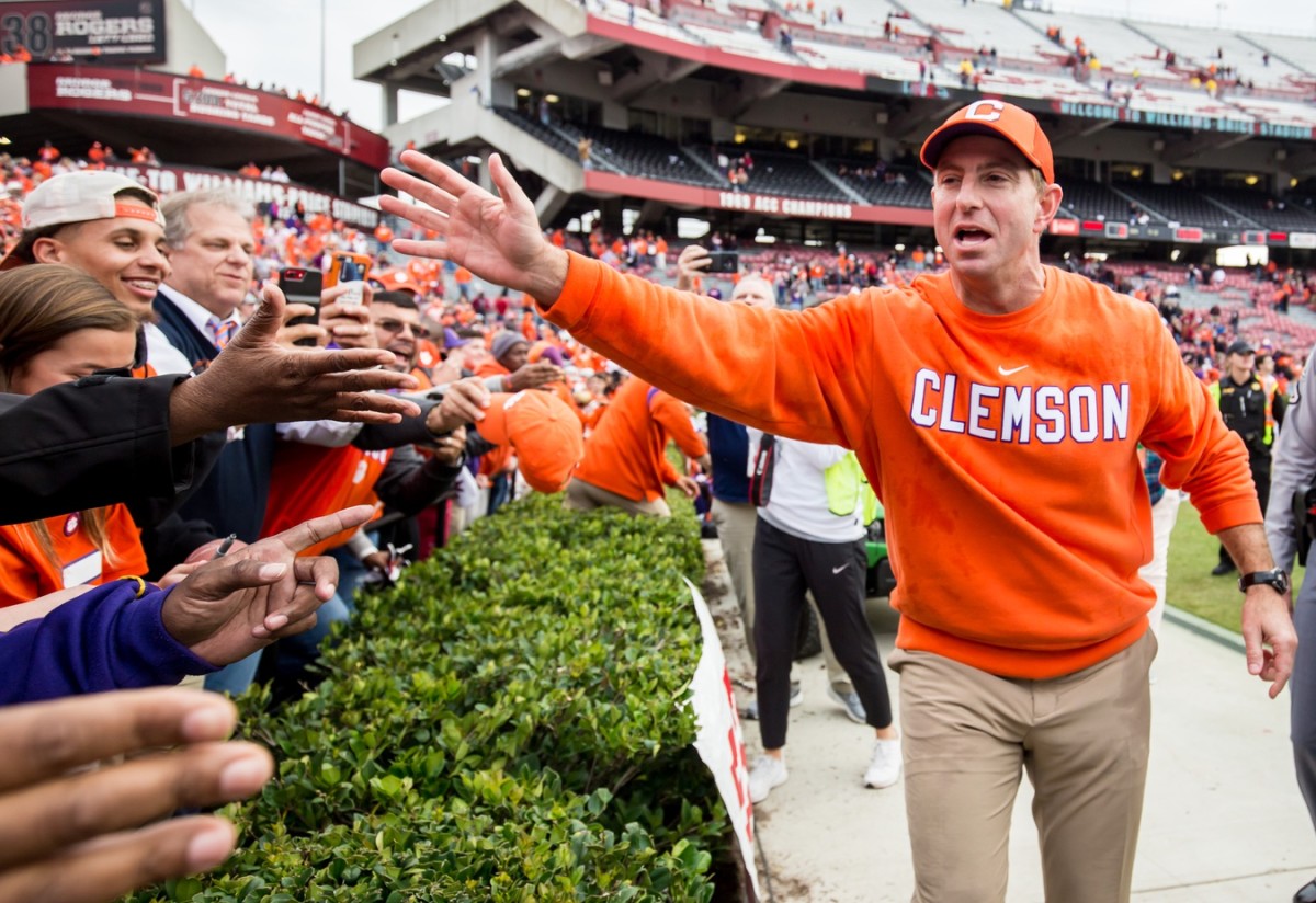 Beamer Hiring Fresh Air For Stale ClemsonSouth Carolina Rivalry