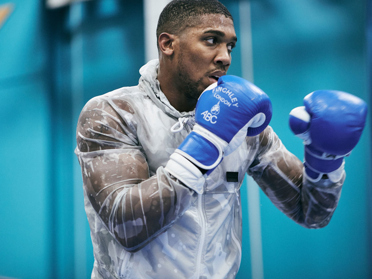 Anthony Joshua boxing