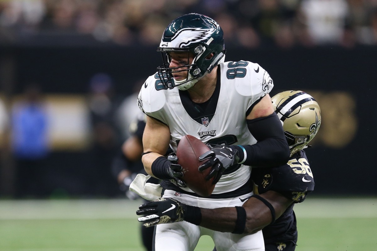 Jan 13, 2019; New Orleans, LA, USA; Philadelphia Eagles tight end Zach Ertz (86) catches a pass against New Orleans Saints outside linebacker Demario Davis (56) during the second quarter of a NFC Divisional playoff football game at Mercedes-Benz Superdome. Mandatory Credit: Chuck Cook-USA TODAY 