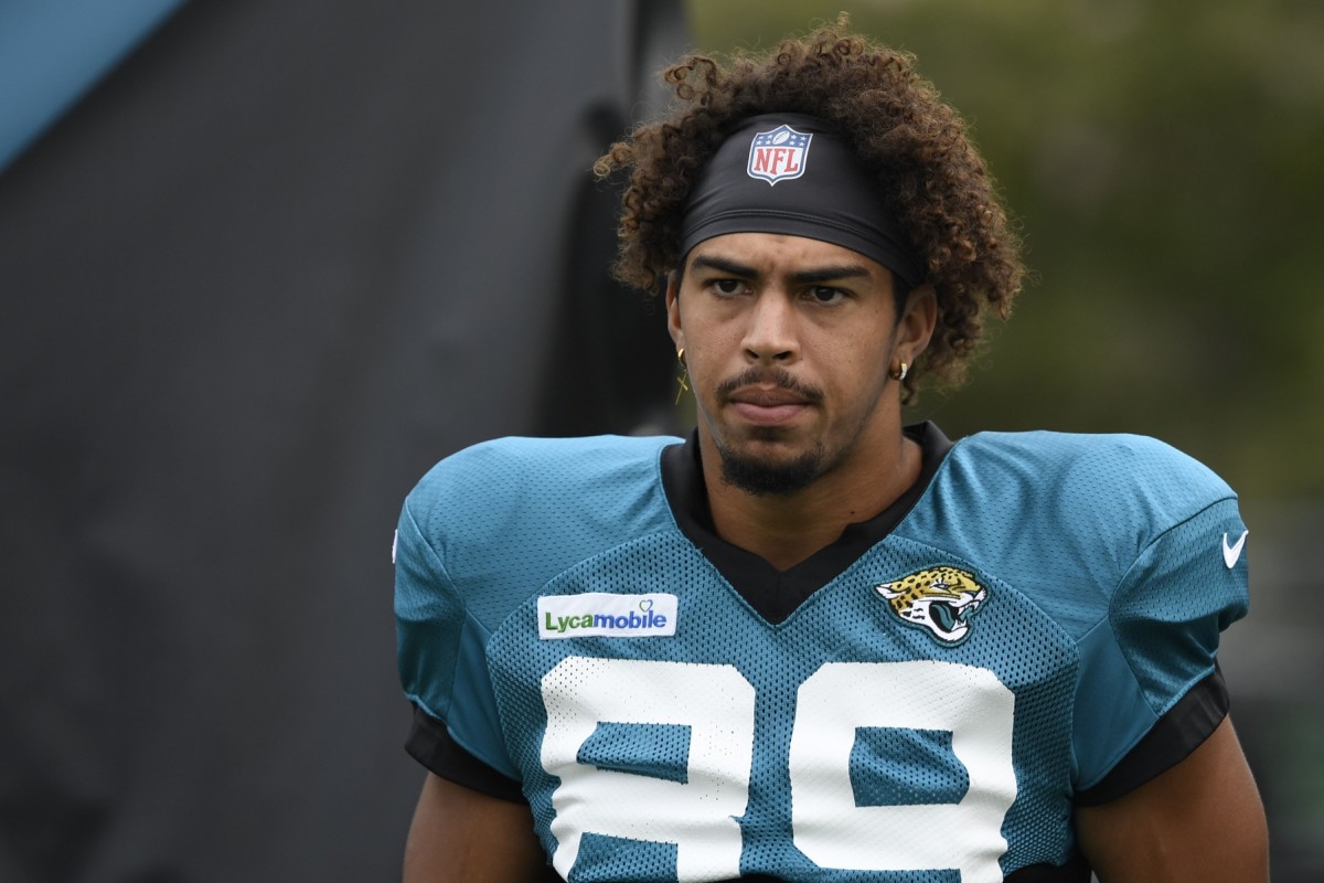 Jacksonville Jaguars tight end Josh Oliver was lost to a foot injury before the 2020 season began.