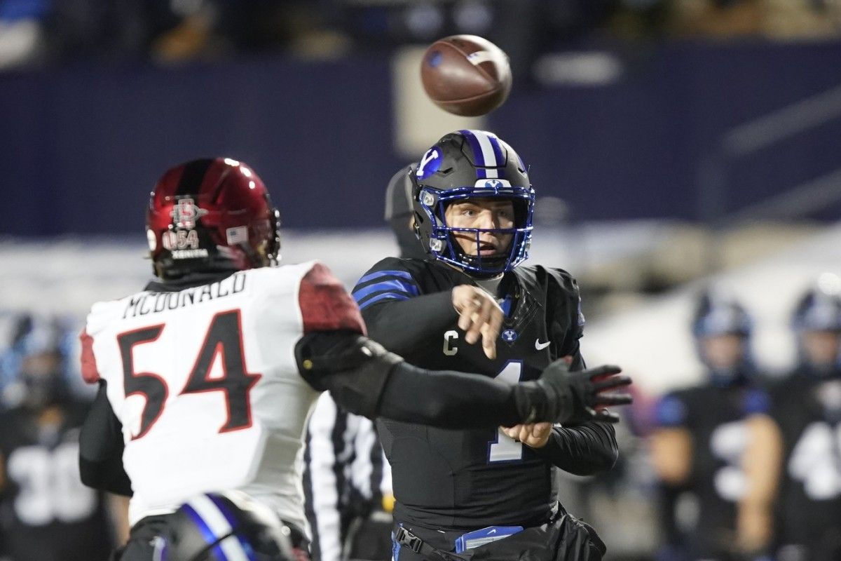 Byu Football Blackout Uniforms Nominated For Uniform Of The Year Byu Cougars On Sports Illustrated News Analysis And More