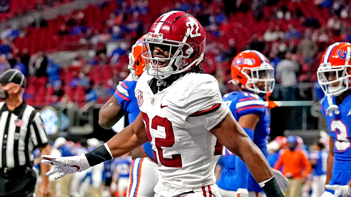 Alabama running back Najee Harris celebrates after scoring a touchdown vs. Florida.