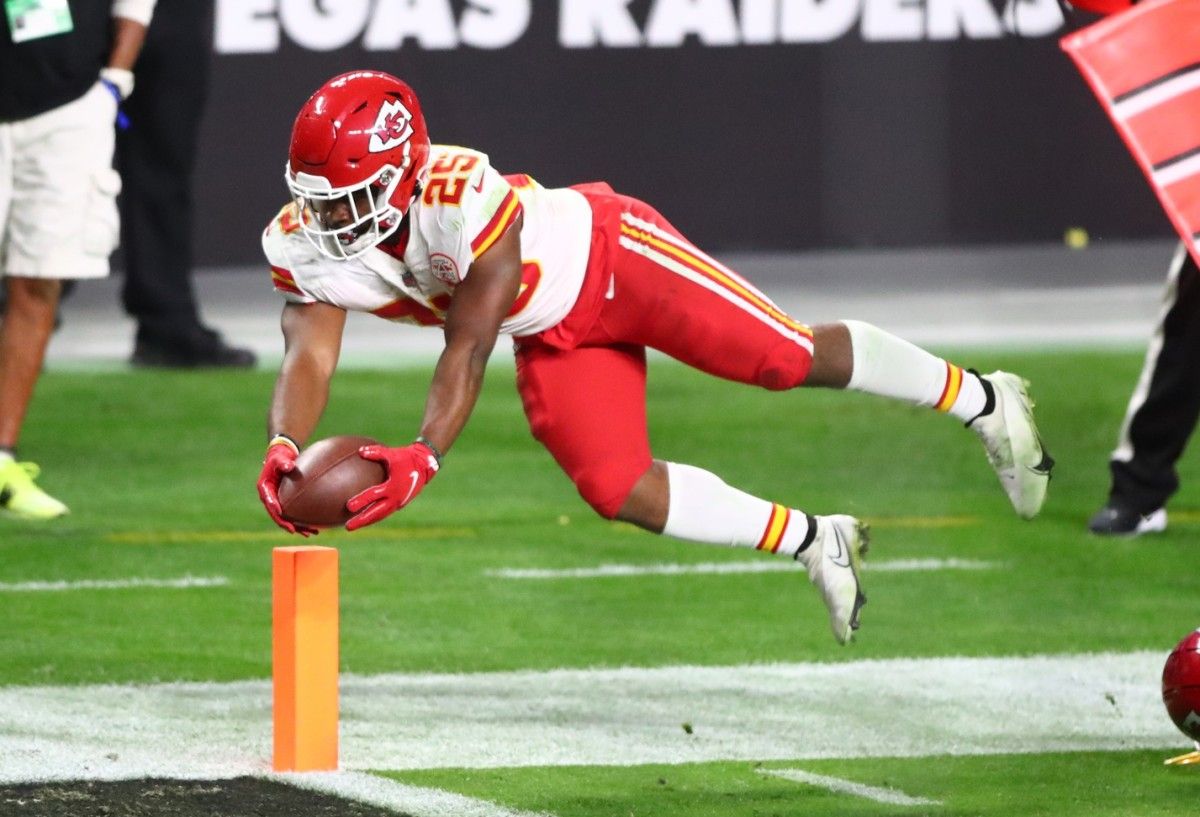 Clyde Edwards-Helaire Returns to Kansas City Chiefs Practice, Sammy Watkins Does Not - Vimarsana News