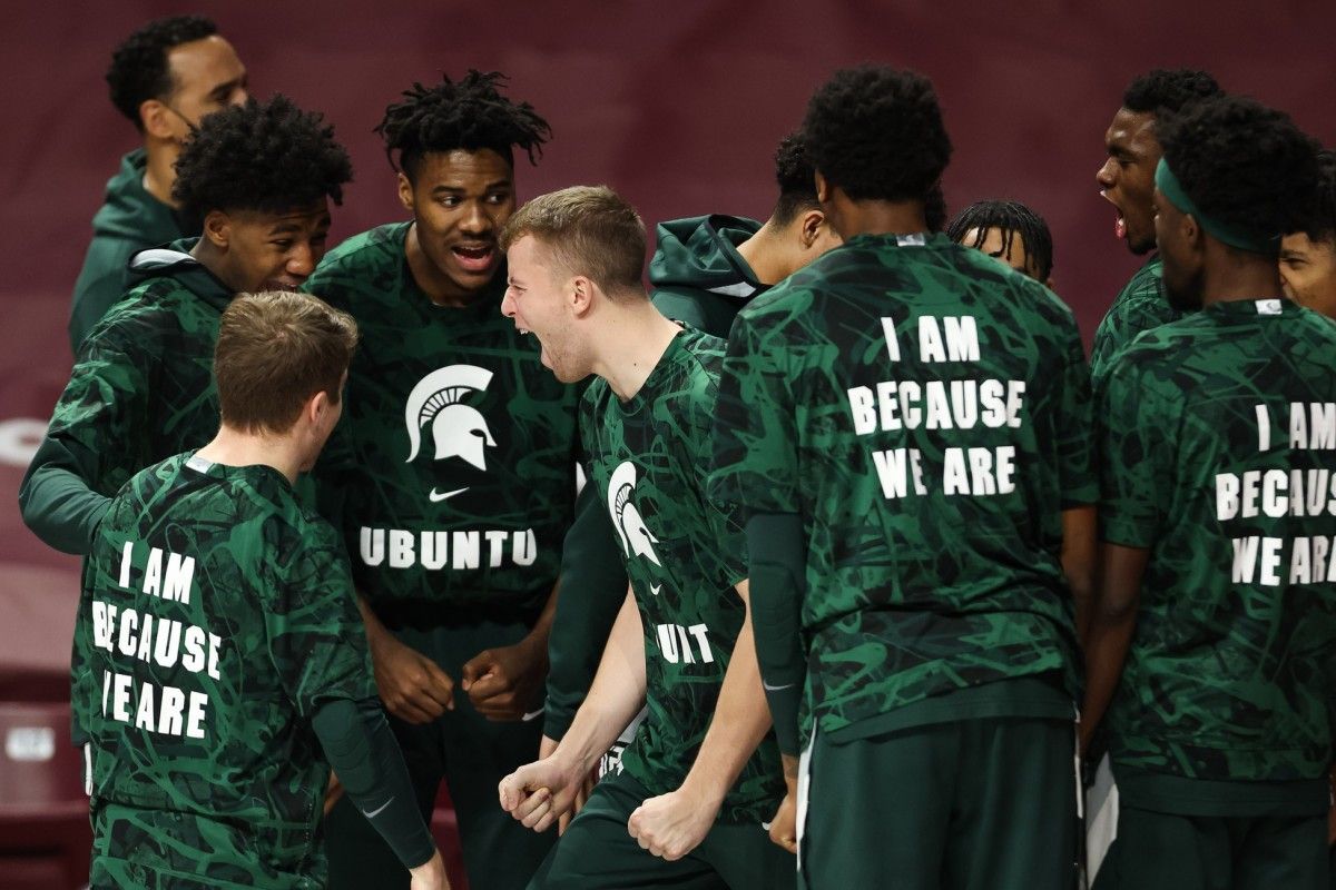 Michigan State is off to a rare 0-3 start in the Big Ten, and sit in dead last in the league standings. (USA TODAY Sports)