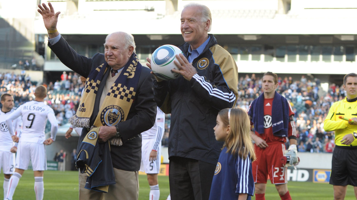 Joe Biden with Walter Bahr at the Philadelphia Union's first home game in 2010