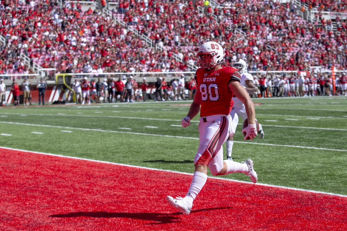 Sep 14, 2019; Salt Lake City, UT, USA; Utah Utes tight end Brant Kuithe (80) scores a touch down during the second quarter against the Idaho State Bengals at Rice-Eccles Stadium.