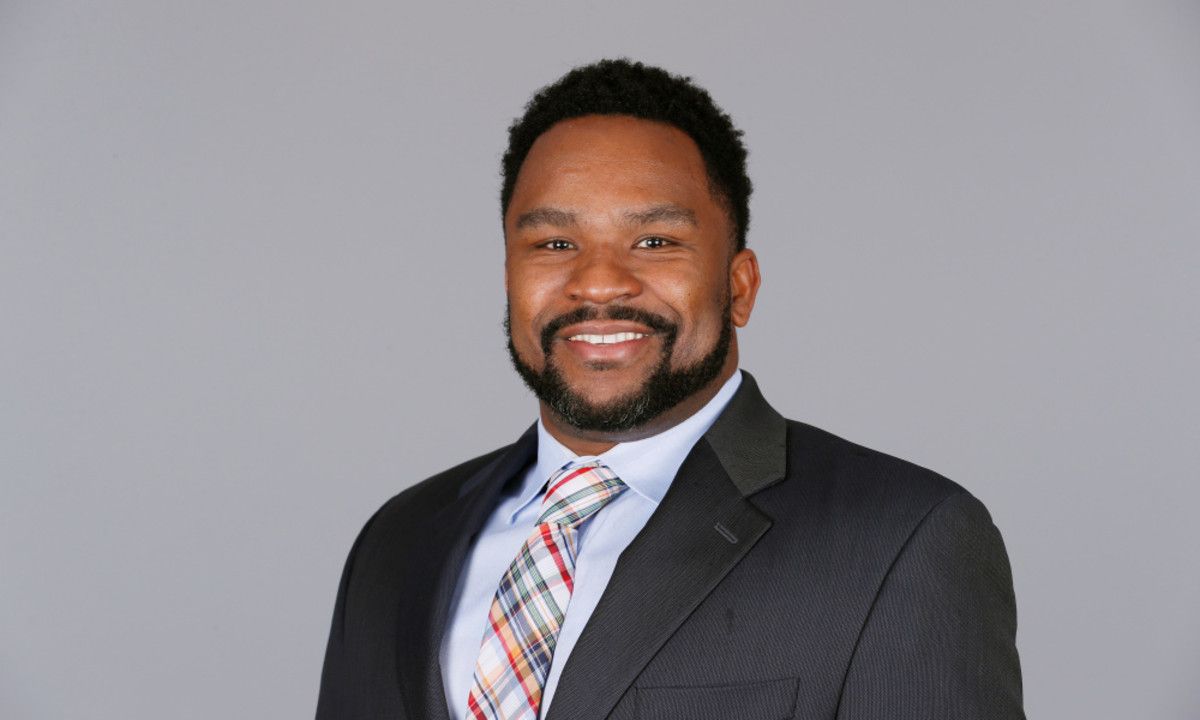 Team Insider Believes Broncos GM Search Down to Terry Fontenot, Champ Kelly - Sports Illustrated Mile High Huddle: Denver Broncos News, Analysis and More - Vimarsana News