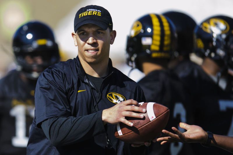 Illinois Hires Missouri Defensive Coordinator Ryan Walters As New 