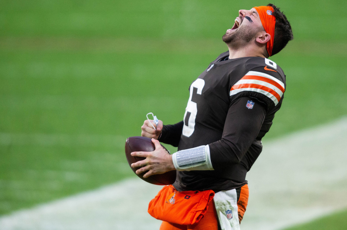 Baker Mayfield celebrates a victory over the Steelers that clinched the Browns' playoff return