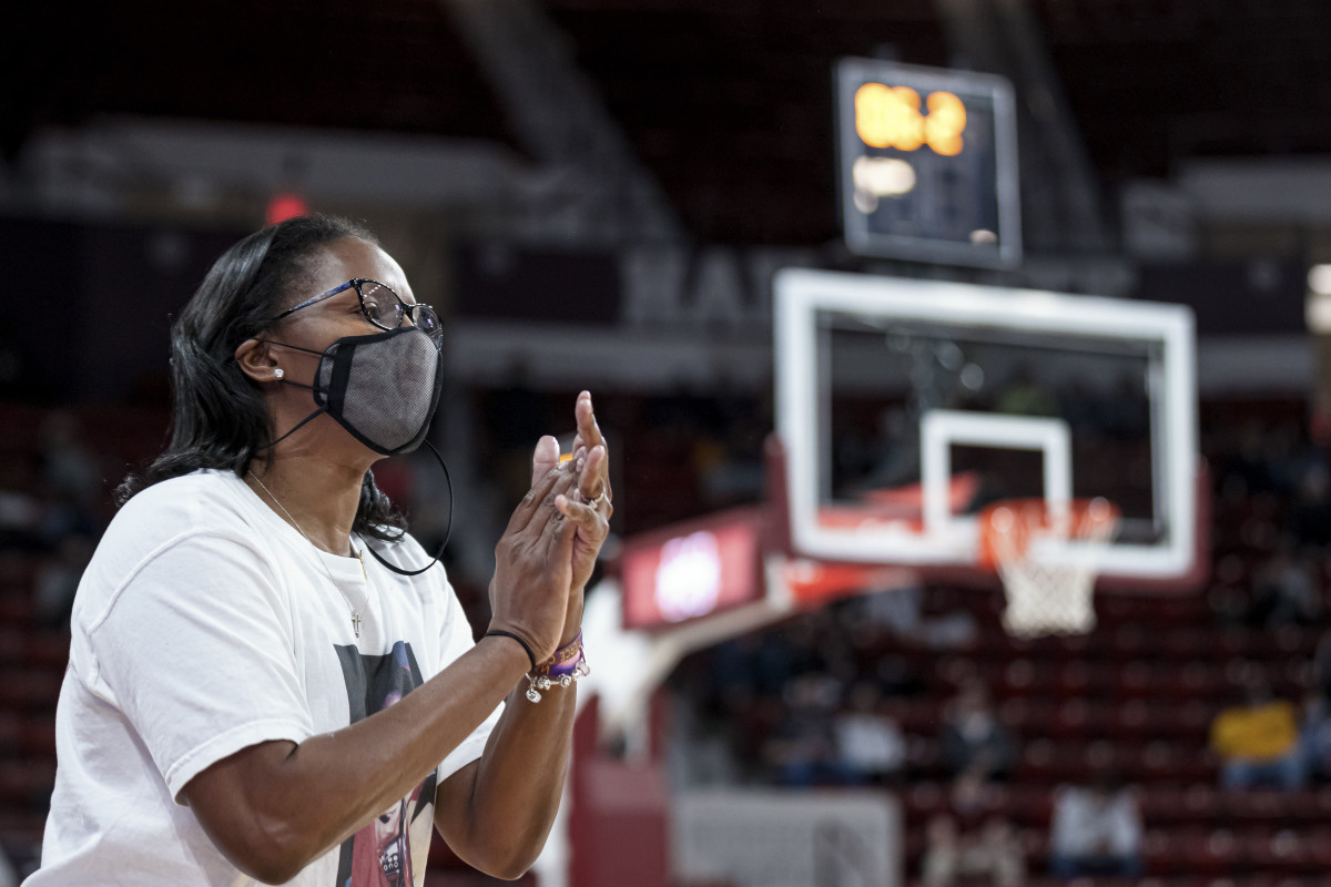 Mississippi State head coach Nikki McCray-Penson coaches her Bulldogs against Alabama on Thursday night. MSU fell to the Crimson Tide 86-78. (Photo courtesy of Mississippi State athletics)