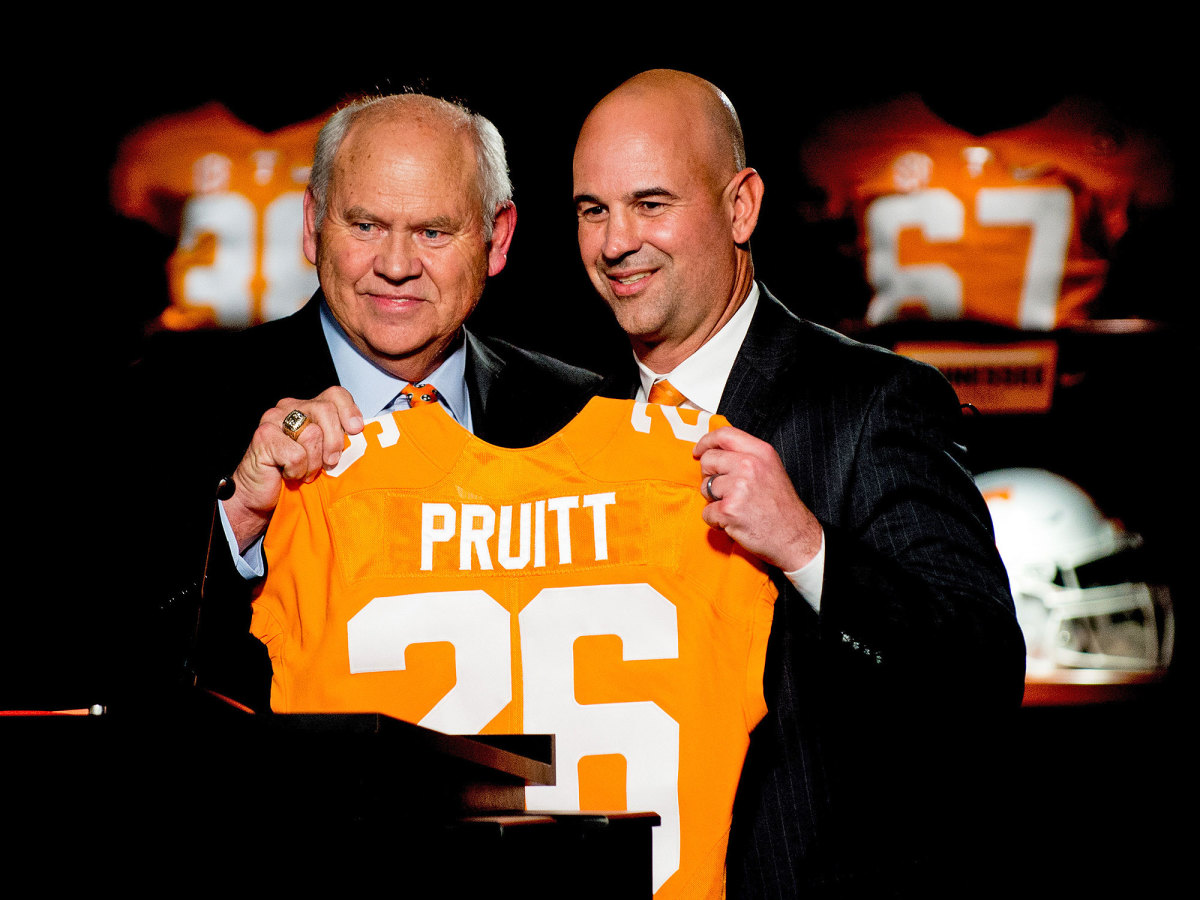 Tennessee AD Phillip Fulmer and Jeremy Pruitt at Pruitt's intro in 2017