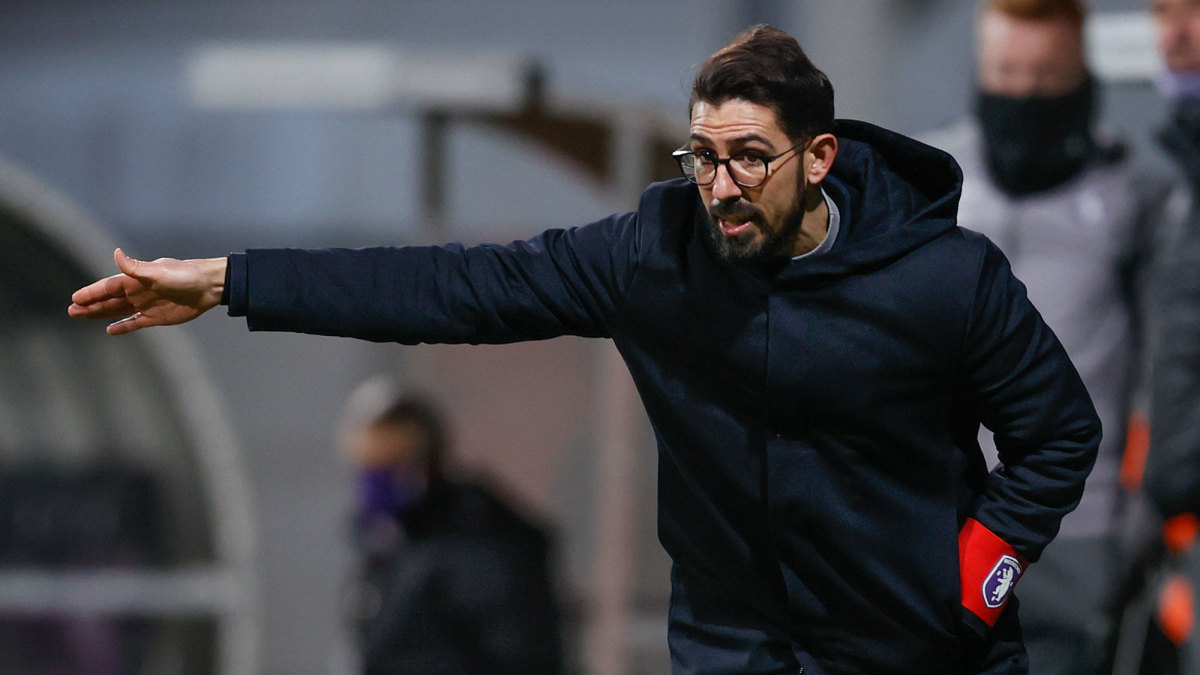 Hernan Losada DC United hires manager to replace Olsen Sports