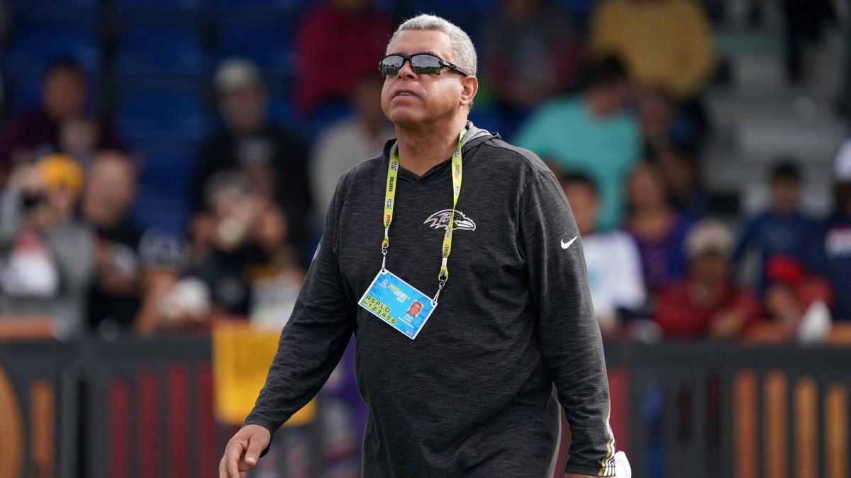 Ravens assistant David Culley coaches during a practice for the 2020 Pro Bowl.