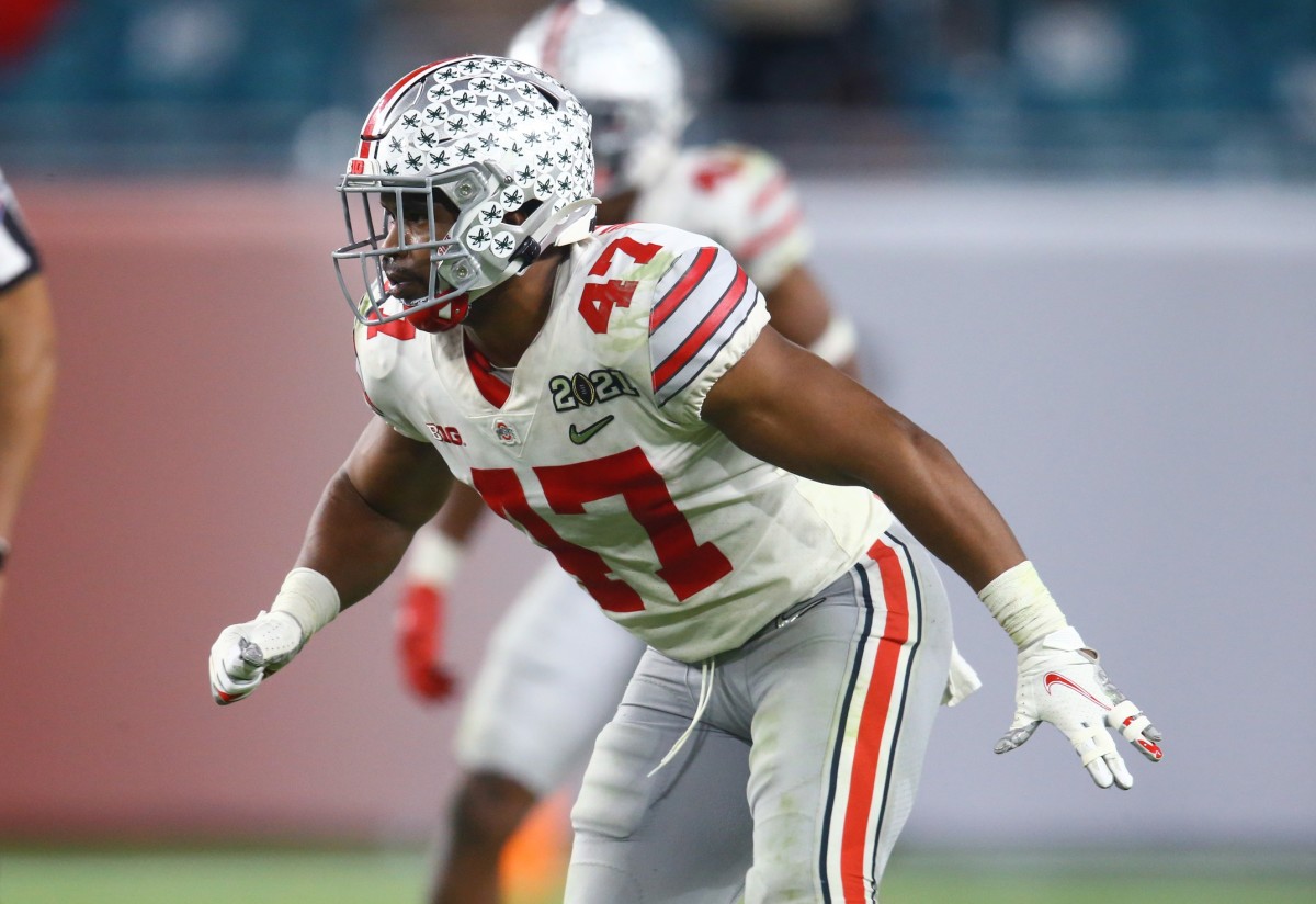 Ohio State Buckeyes linebacker Justin Hilliard (47) against the Alabama Crimson Tide in the 2021 CFP National Championship Game.