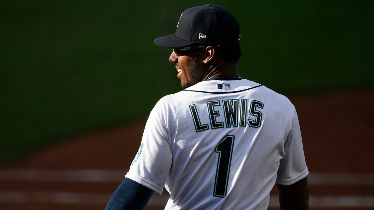 Mariners outfielder Kyle Lewis takes the field against the Athletics at T-Mobile Park.