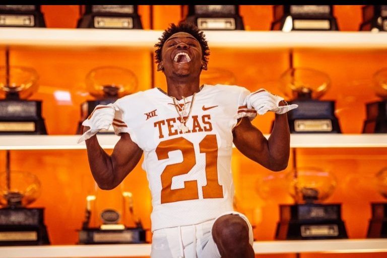 Texas DB Ishmael Ibraheem Enters Portal - Vimarsana News