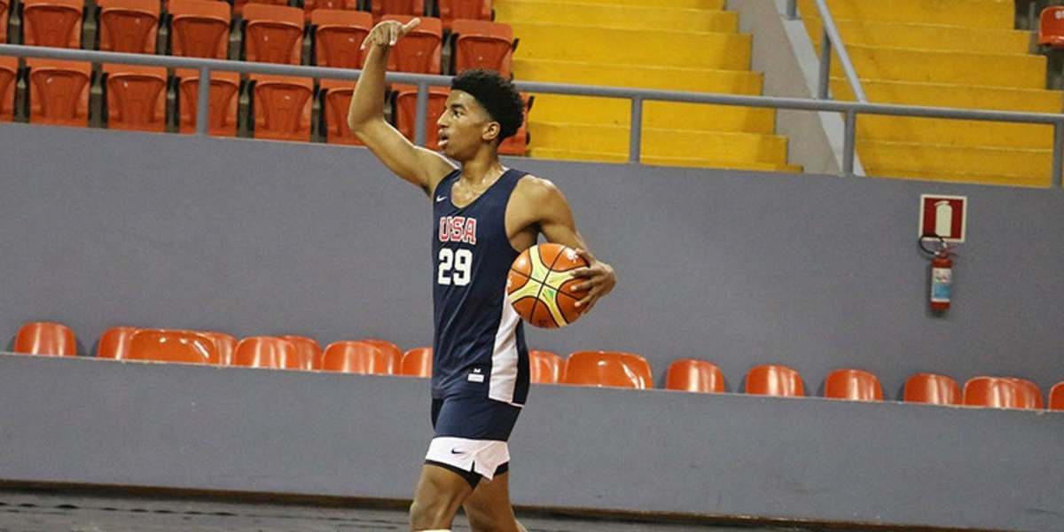 Dillon Hunter committed to Baylor in February.