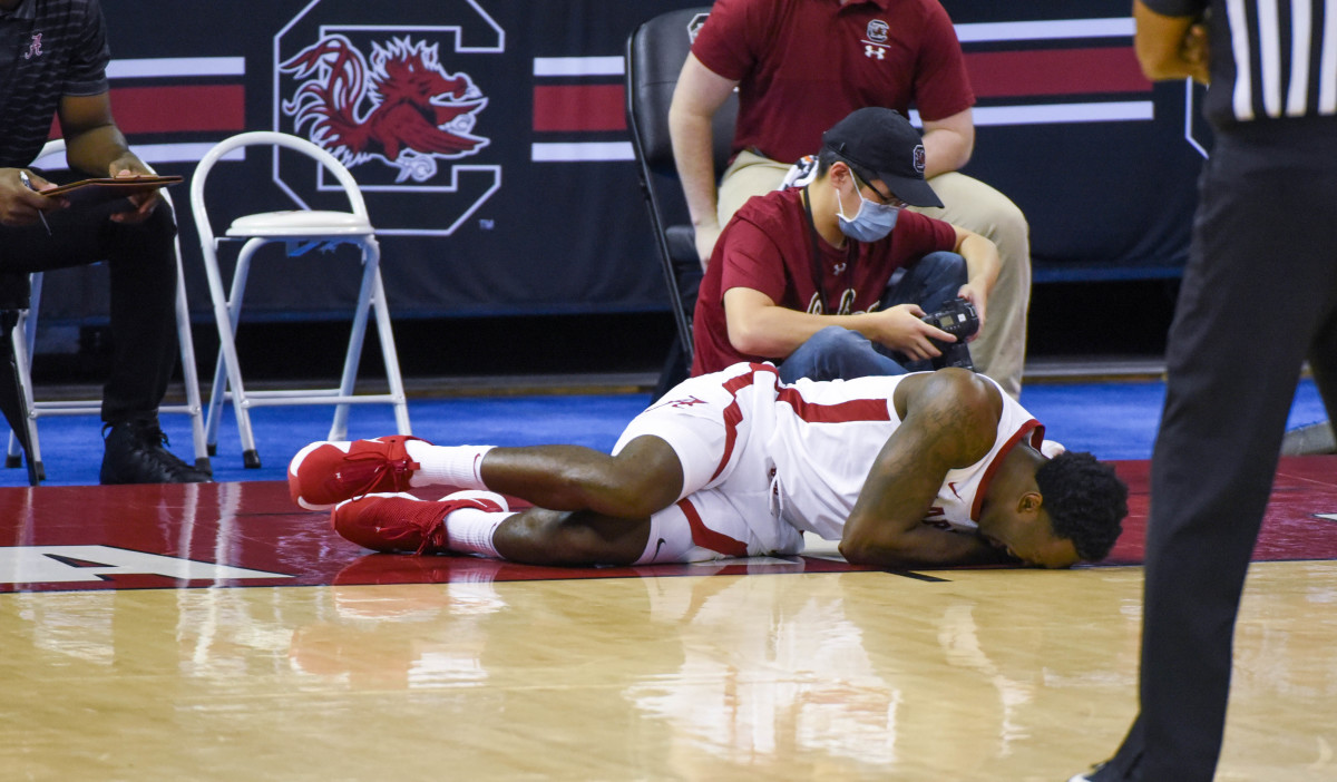 Alabama Basketball Forward Juwan Gary Out with Shoulder Injury Sports
