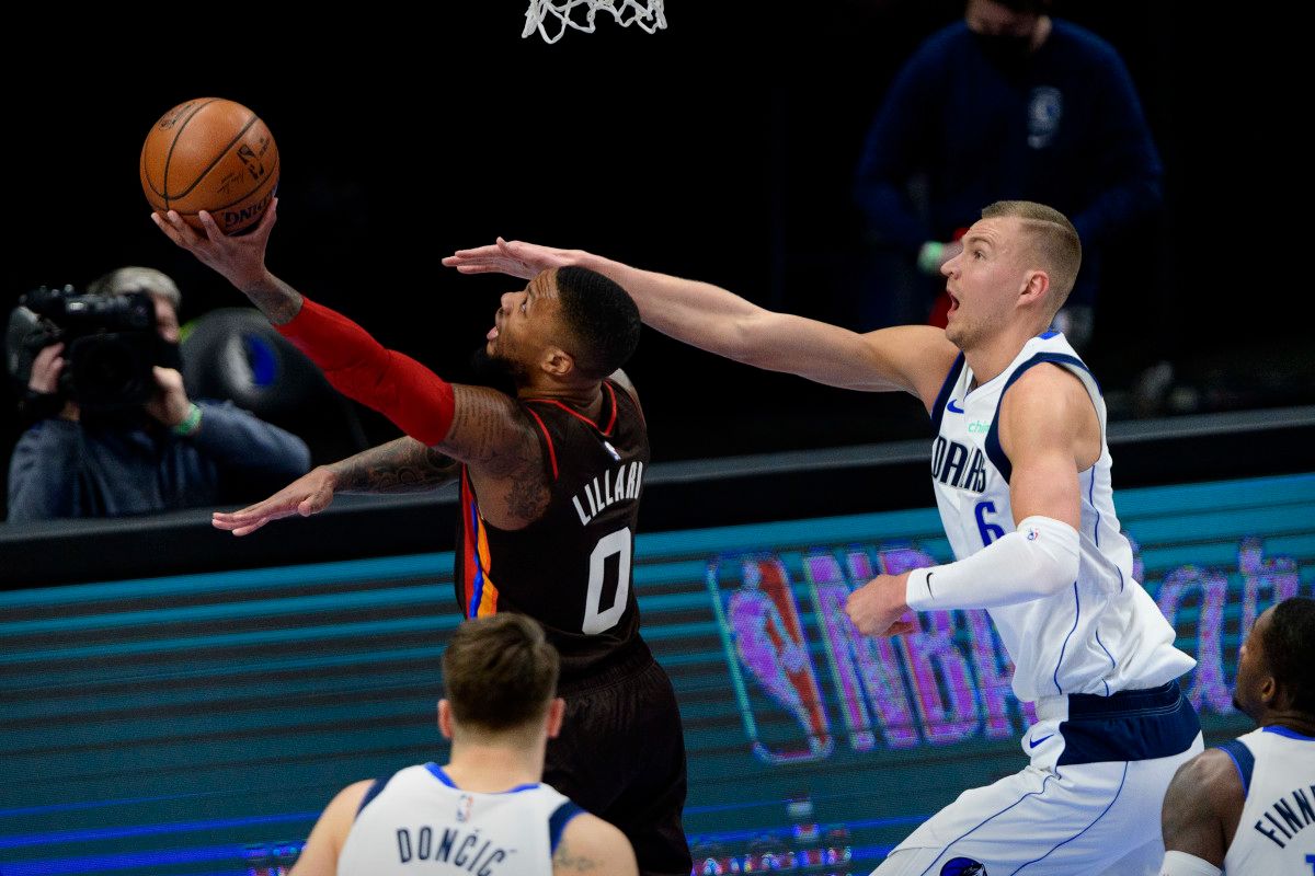 Lillard's Blazers End Mavs Win-Streak 121-118 - Vimarsana News