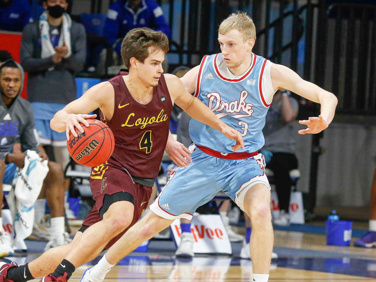 Drake and Loyola Chicago split a pair of weekend games