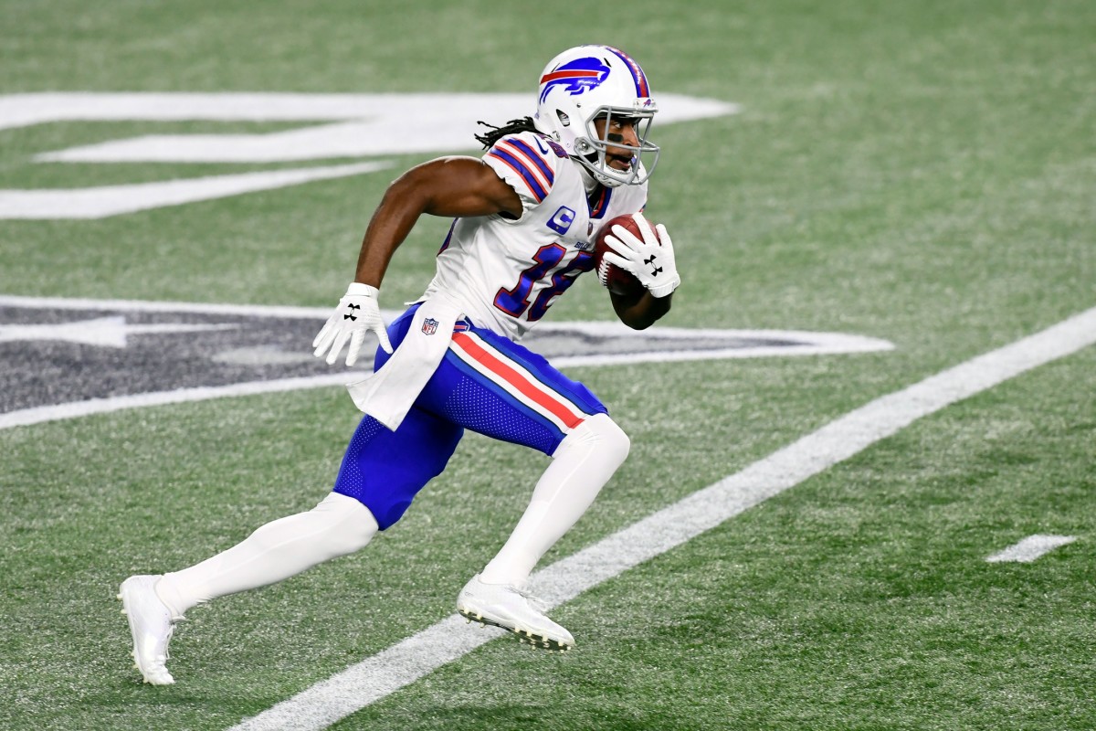 Bills returner Andre Roberts (18) in action against the New England Patriots at Gillette Stadium.