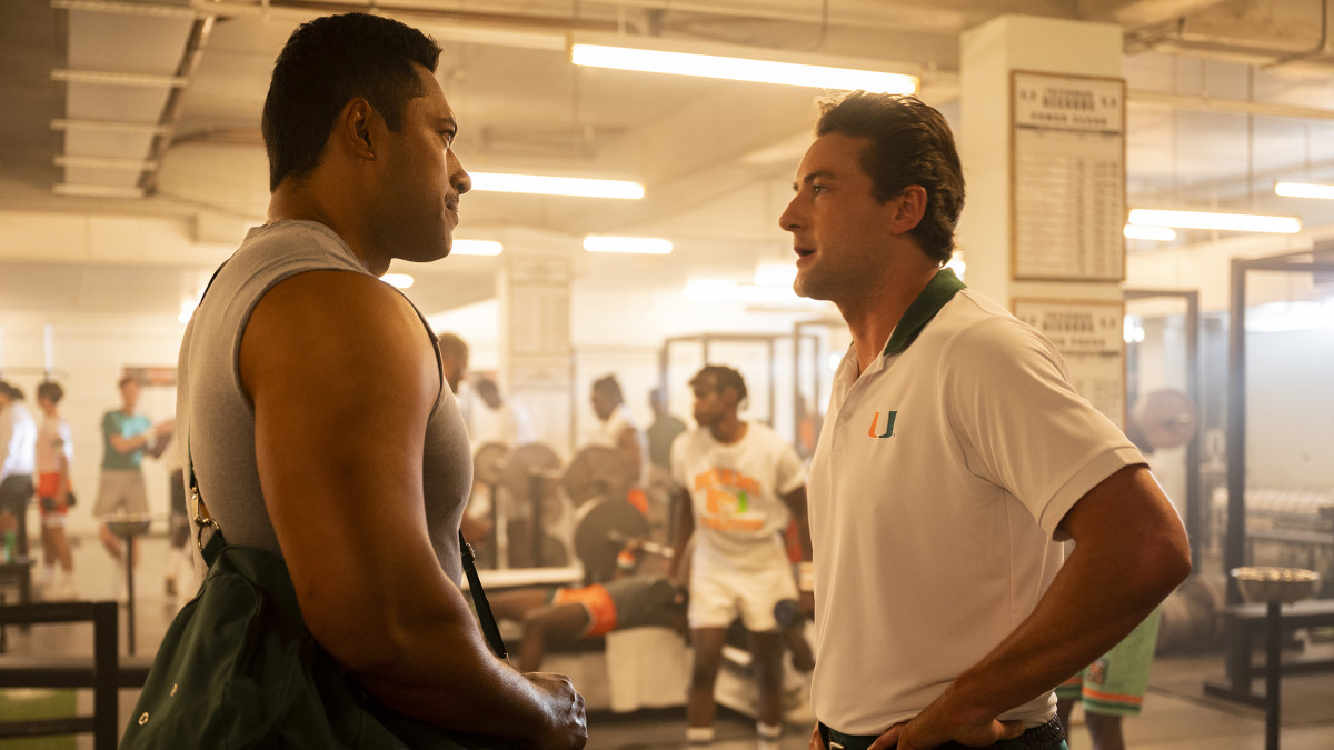 Young Rock Nbc S Dwayne Johnson Series Covers Football Career Sports Illustrated