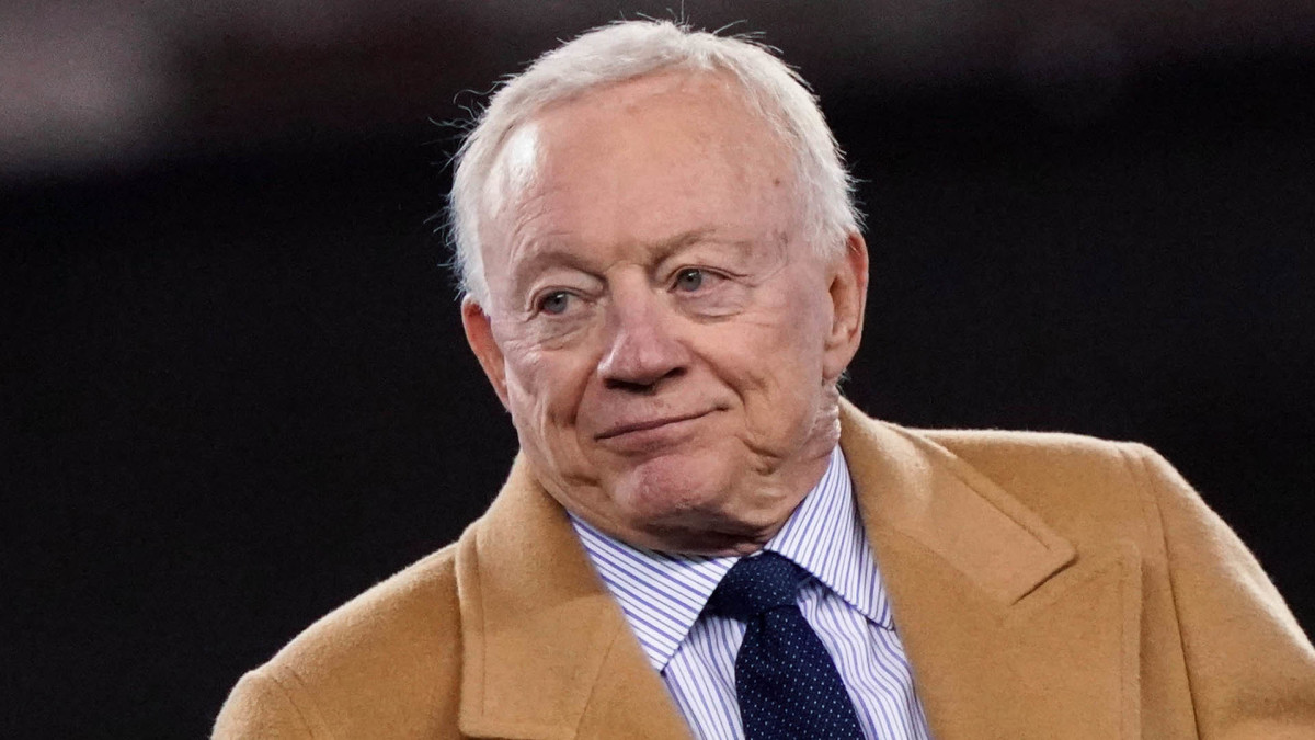As Texas freezes, gas company Jerry Jones gets involved in price hikes