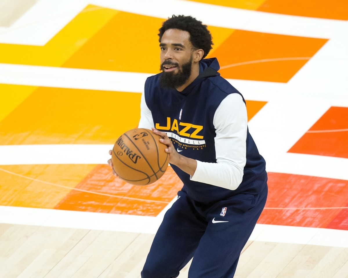 Report: Mike Conley Picks Contract Option With Jazz