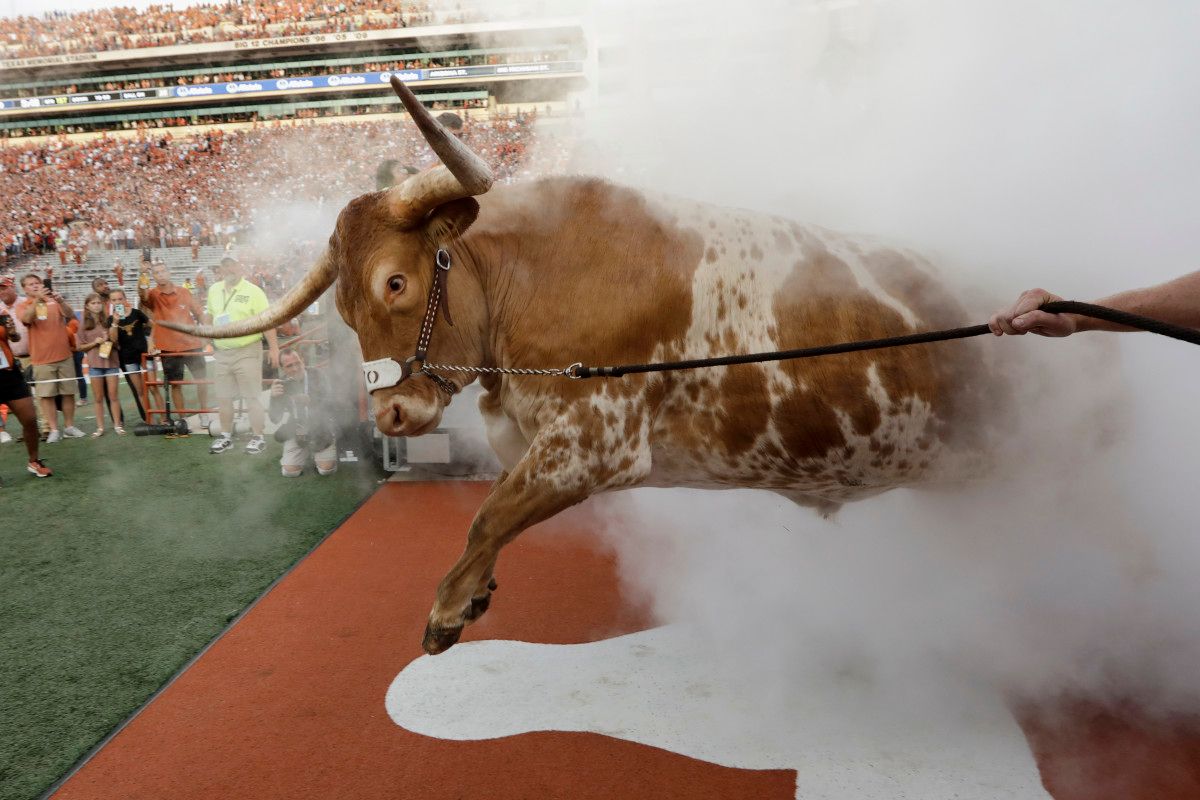 Longhorns place Top 10 in SI All-American's 2022 First Rankings - Vimarsana News
