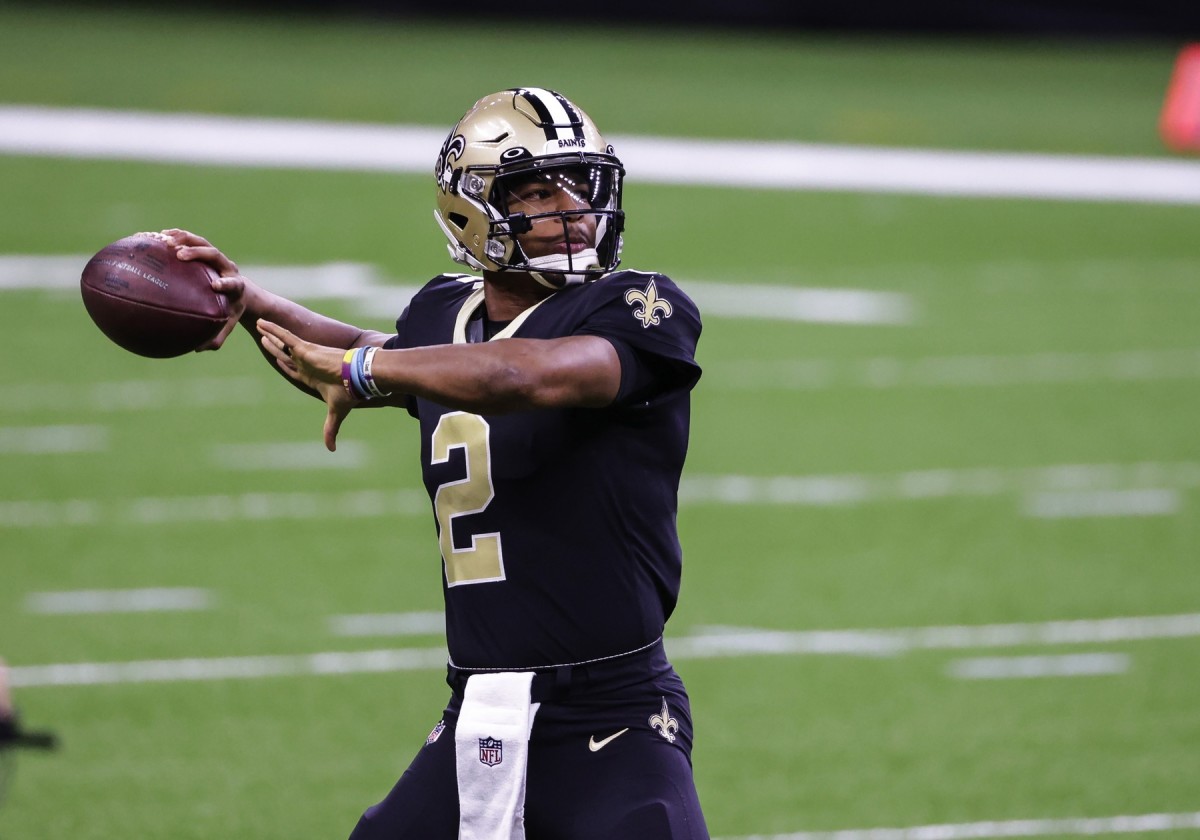 New Orleans Saints quarterback Jameis Winston (2) throws during warm ups prior to kickoff against the San Francisco 49ers at the Mercedes-Benz Superdome.