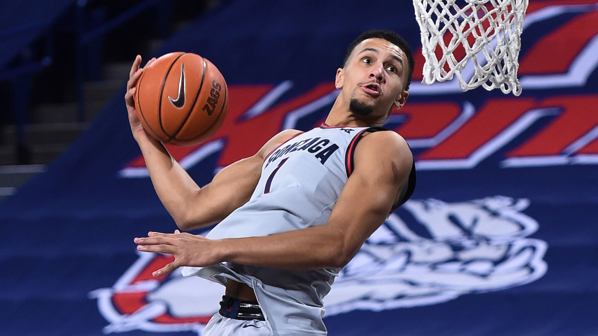 Gonzaga's Jalen Suggs attempts a dunk