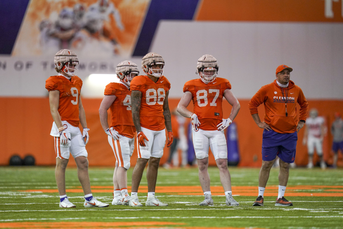 Clemson Tigers Spring Game: What to Watch for at Tight End/ Offensive Line - Sports Illustrated