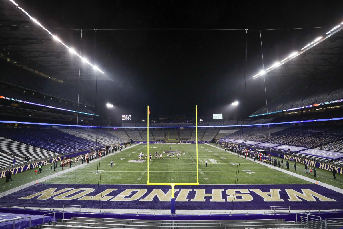Lake Announces UW Spring Game Date, Hoping for Fans in Stands Sports