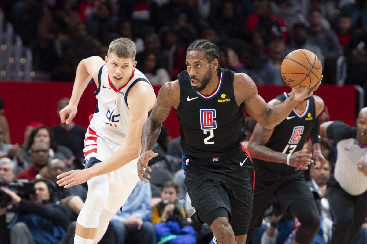 Dec 8, 2019; Washington, DC, USA; Los Angeles Clippers forward Kawhi Leonard (2) dribbles up the court during the second quarter against the Washington Wizards at Capital One Arena. Mandatory Credit: Tommy Gilligan-USA TODAY Sports