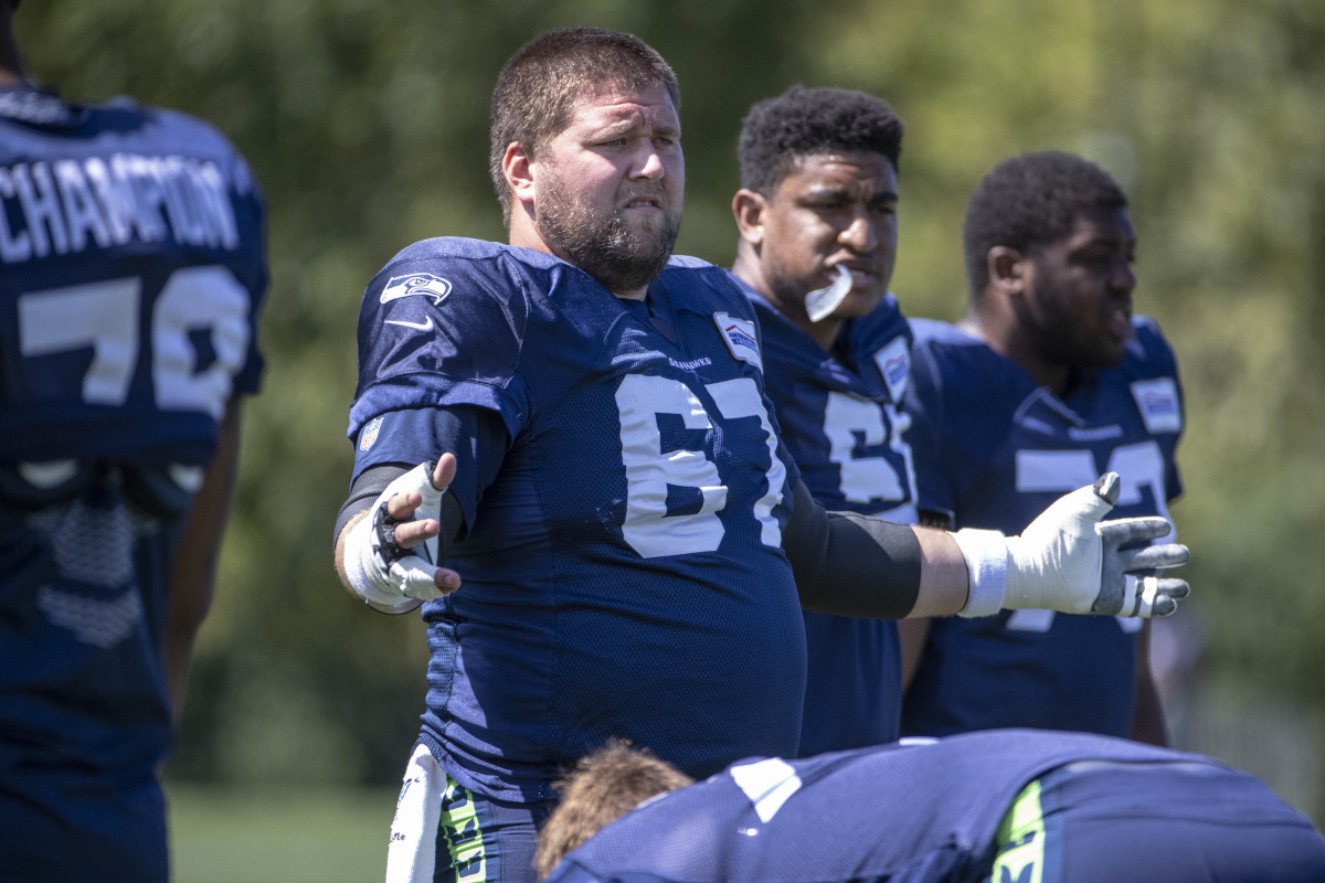 Context Illustrates Why Veteran C B.J. Finney Struggled With Seahawks