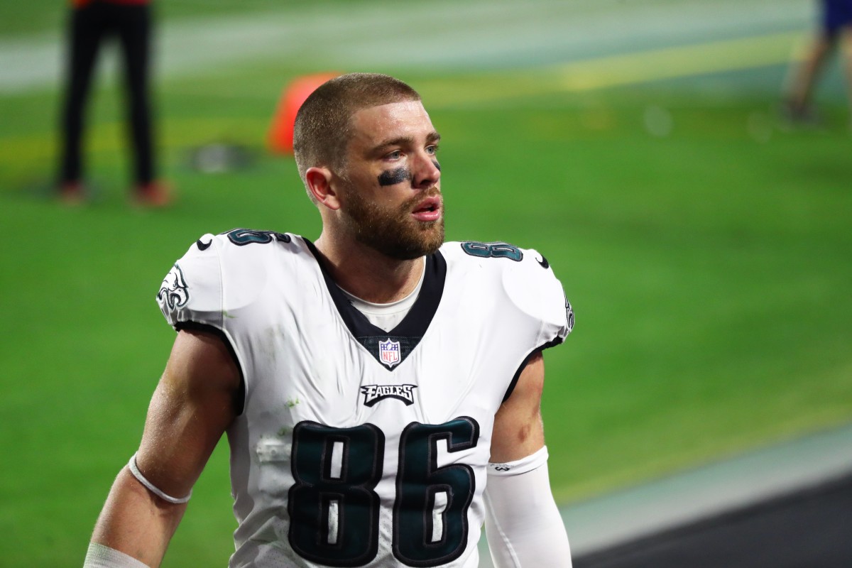 Zach Ertz Emotional Following Thursday Night Loss to Tampa Bay Buccaneers.