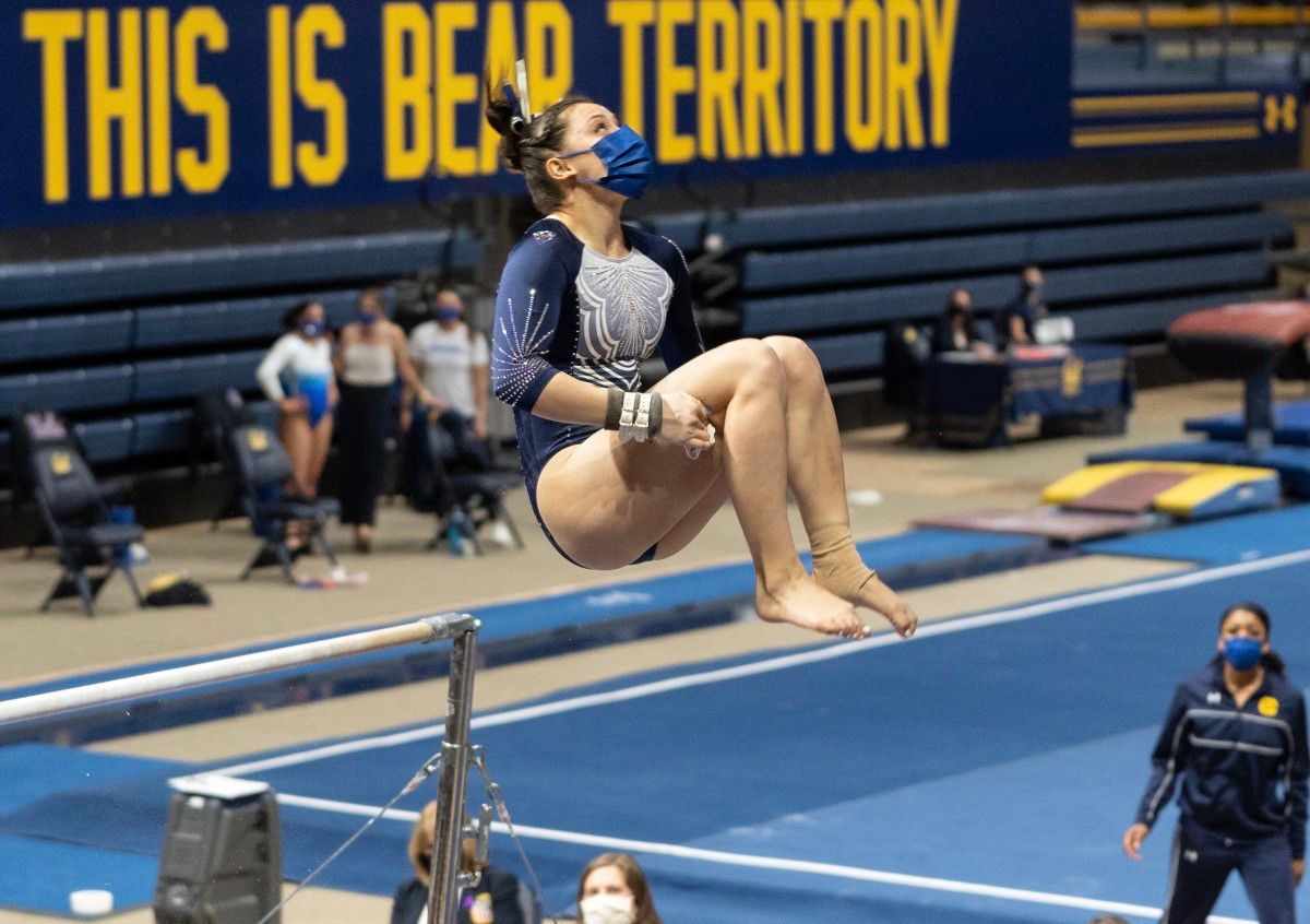 Emi Watterson during her perfect bars routine