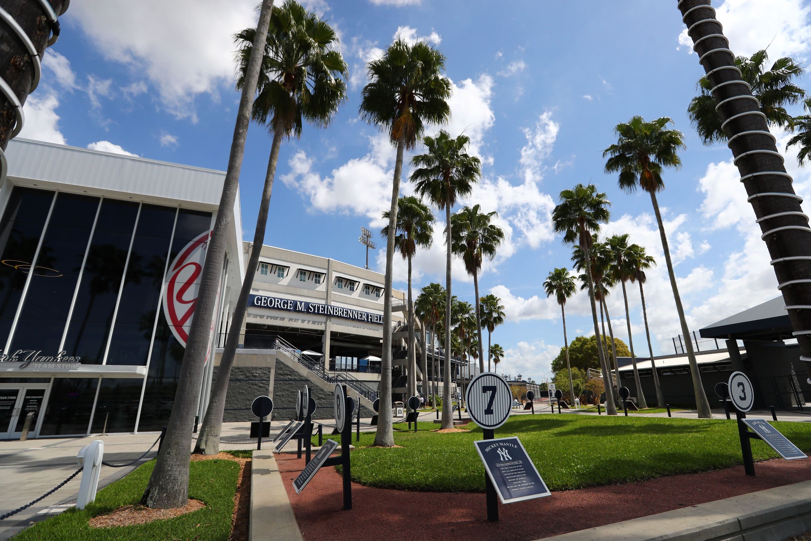 New York Yankees spring training live updates vs. Philadelphia Phillies - Sports Illustrated NY Yankees News, Analysis and More - Vimarsana News