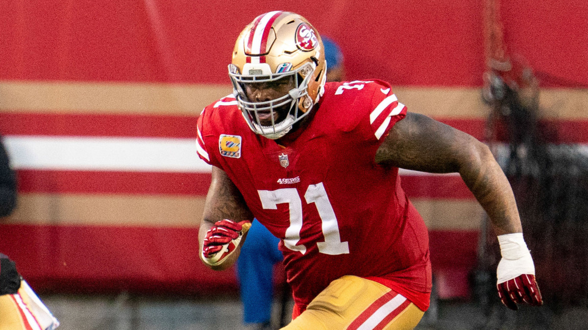 49ers OT Trent Williams moves to deliver a block