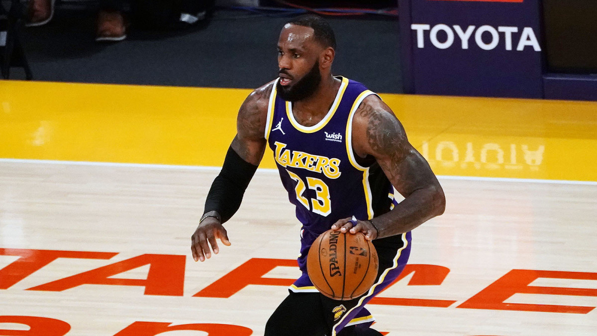 lebron-james-lakers-dribble